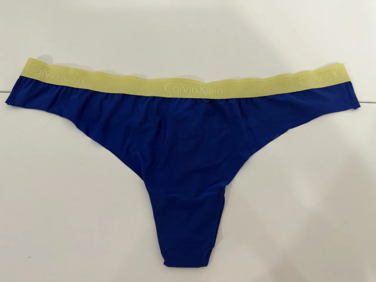 Bombacha Calvin Klein · Talle L