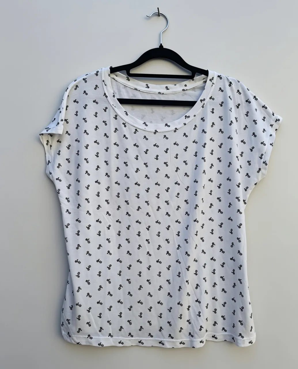 Remera Generico · Talle L
