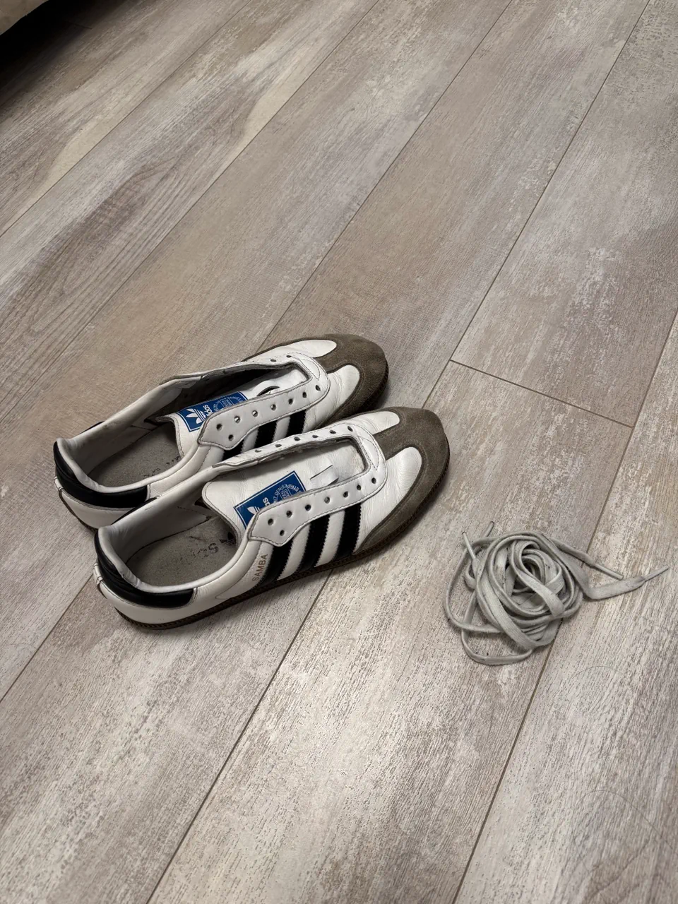 adidas · Talle EU 40