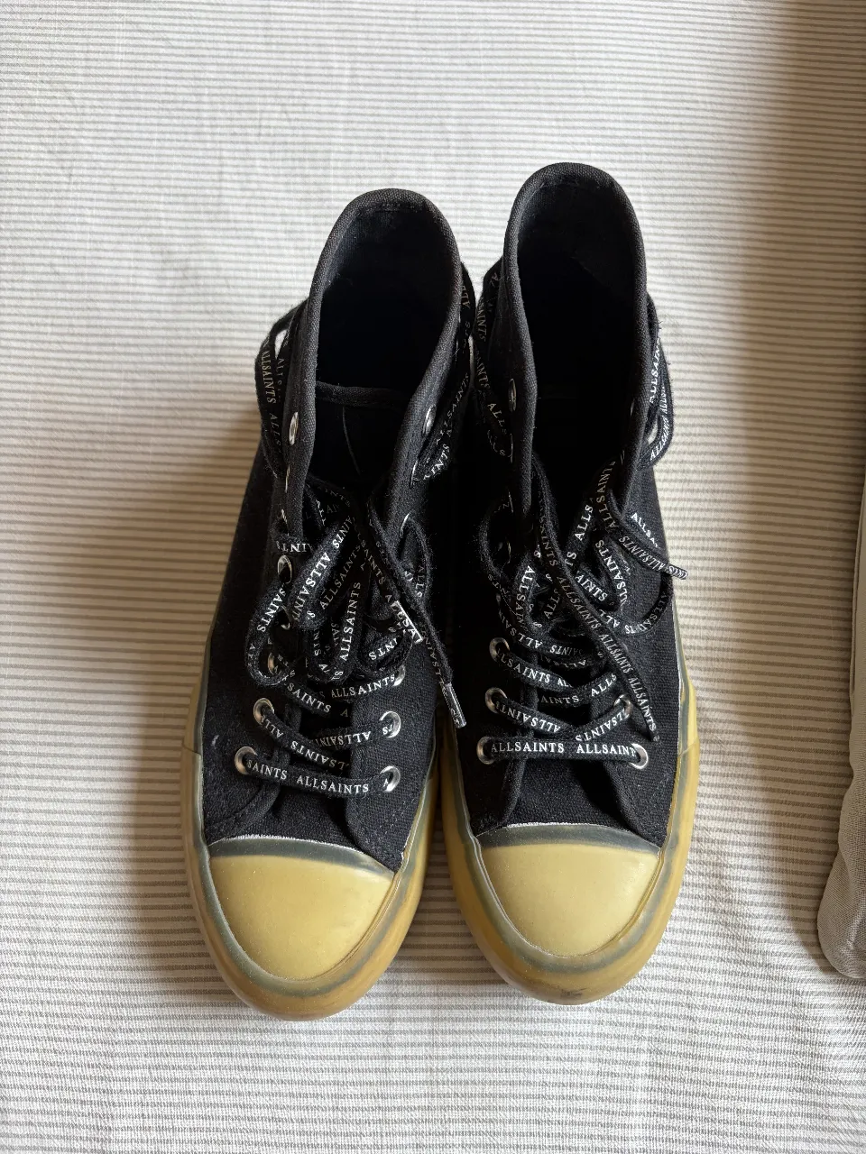 AllSaints · Talle AR 38
