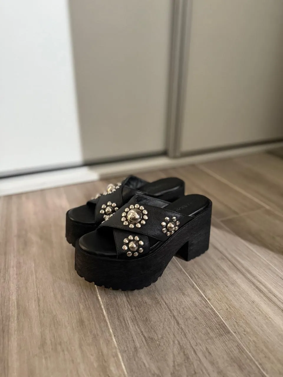 Sandalias Ricky Sarkany - imagen 1