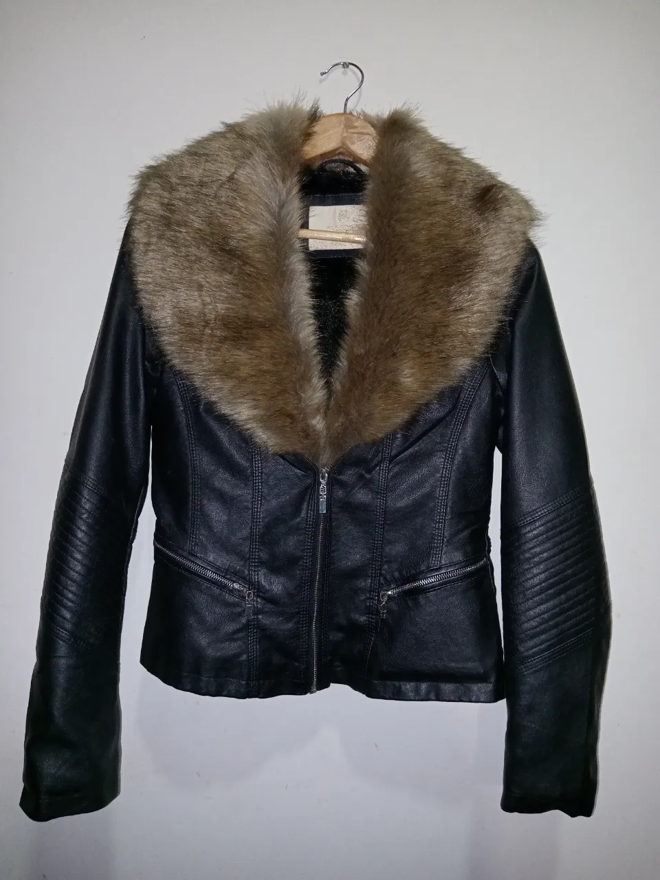 Campera Tmill · Talle L