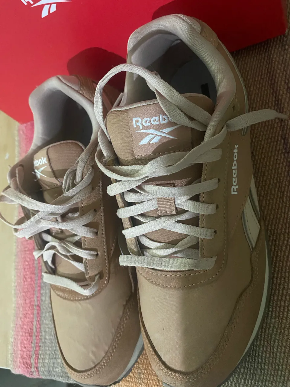 Reebok · Talle AR 36