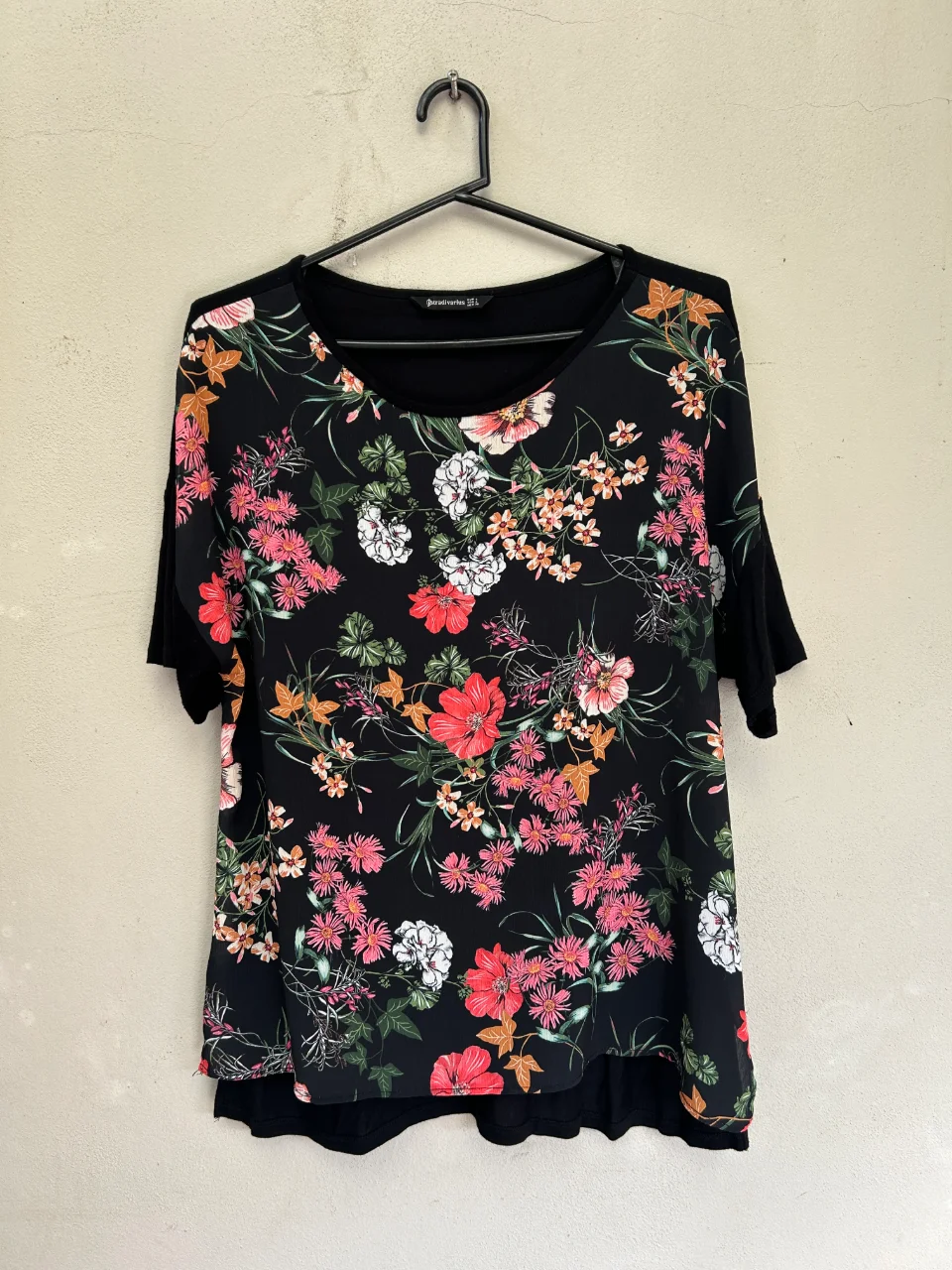 Remera Stradivarius - imagen 1