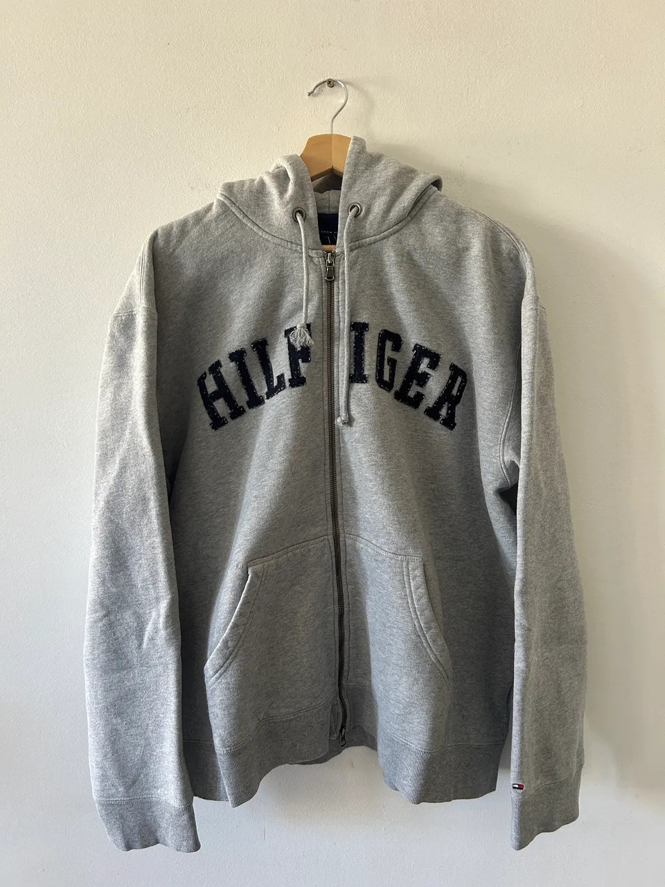 Buzo Tommy Hilfiger · Talle XL