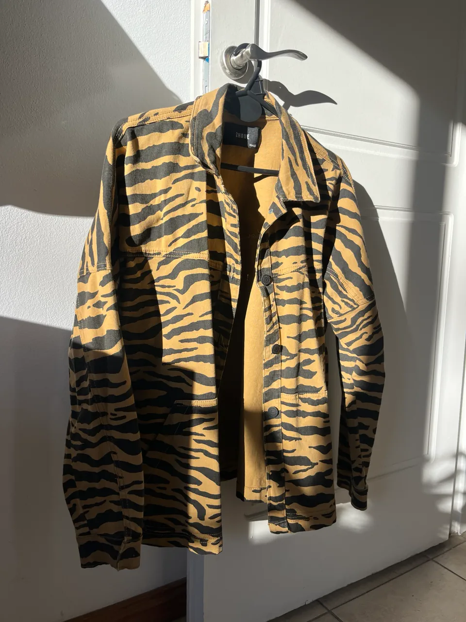 Campera Zhoue · Talle M