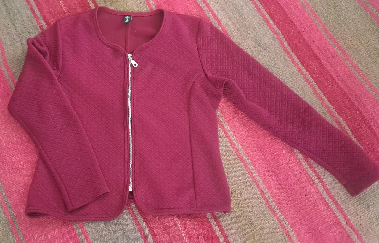 Campera No sé. - imagen 1