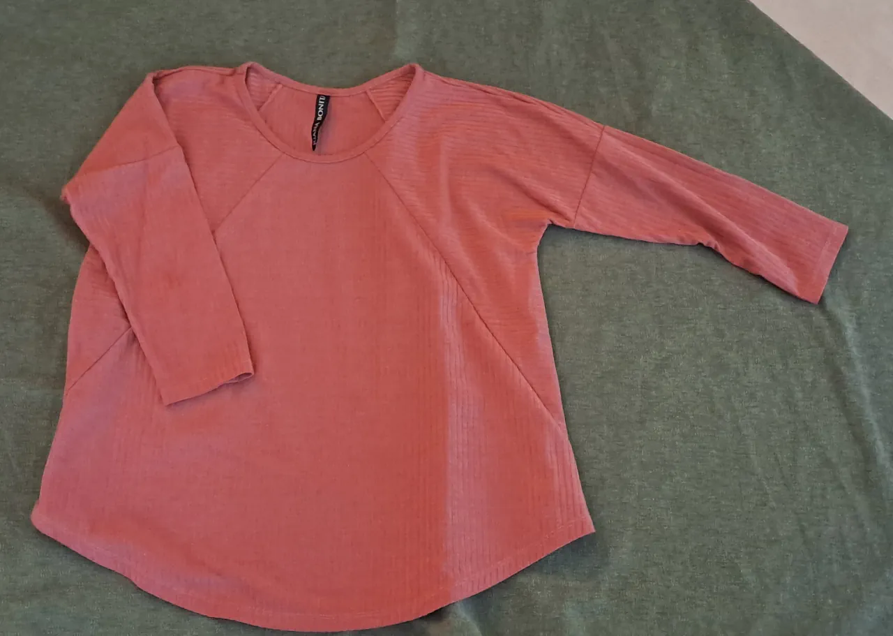Remera Juana bonita · Talle 2