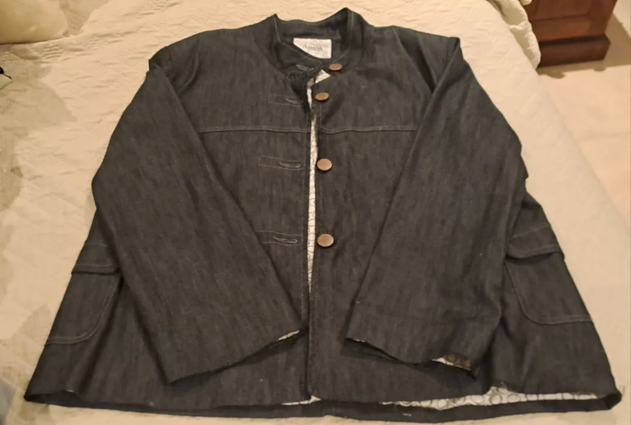 Campera Astton · Talle L