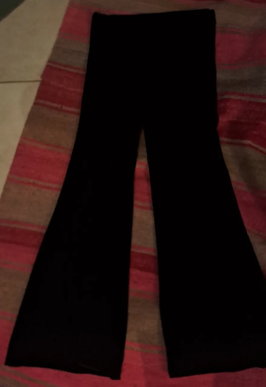 Pantalón No tiene. - imagen 1