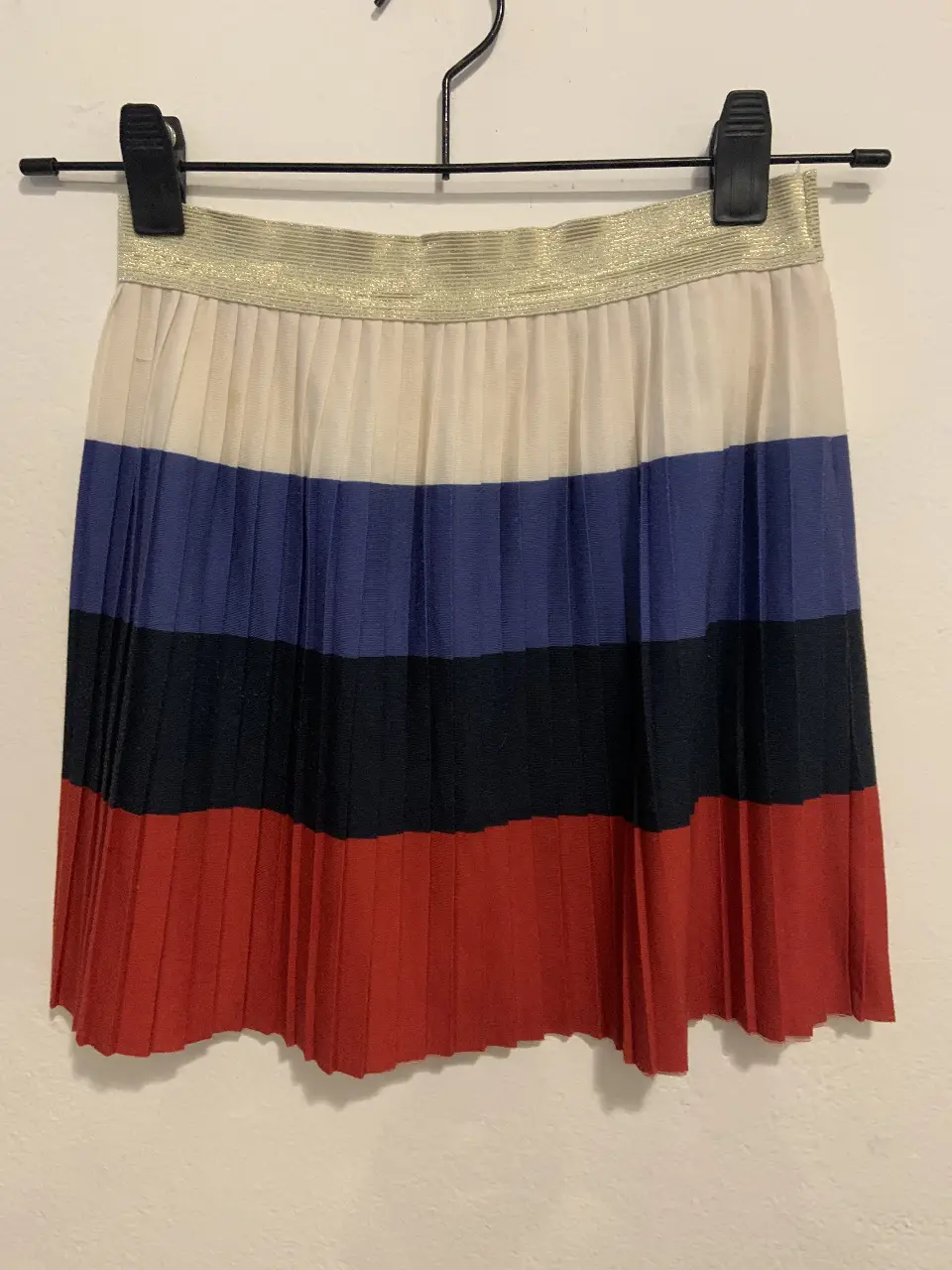 Pollera corta H&M · Talle 7 años / 122 cm