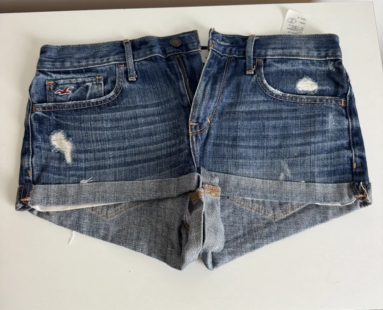 Short Hollister · Talle US 28