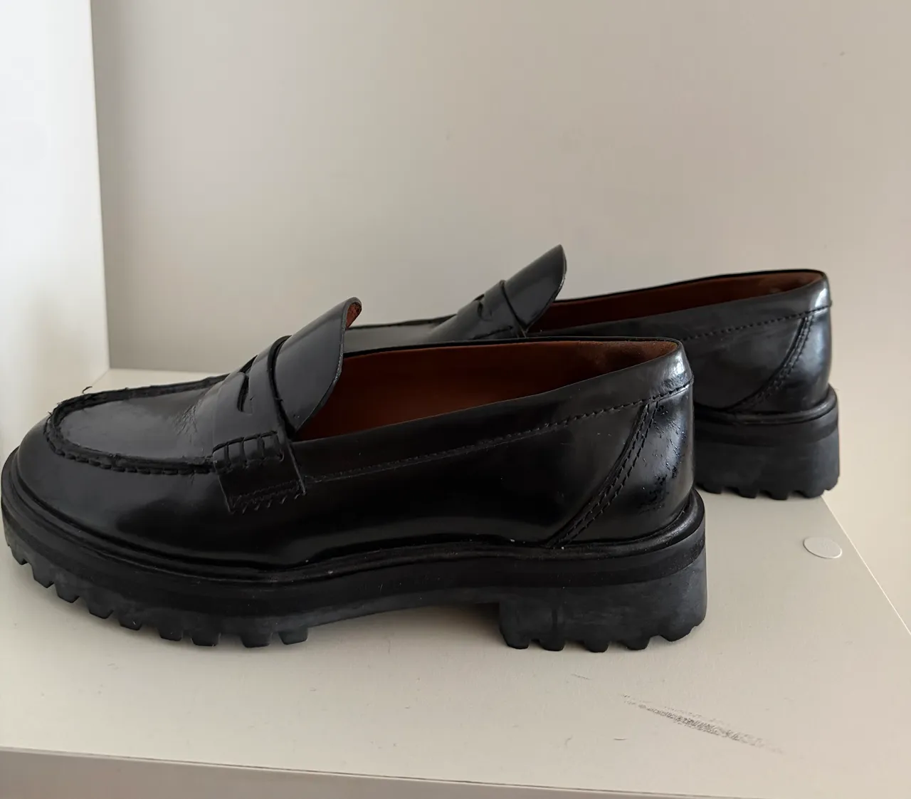 Reformation · Talle US 6.5