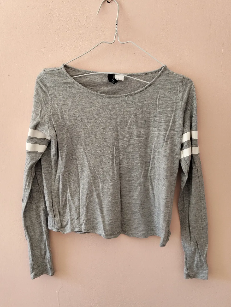 Remera Divided · Talle S