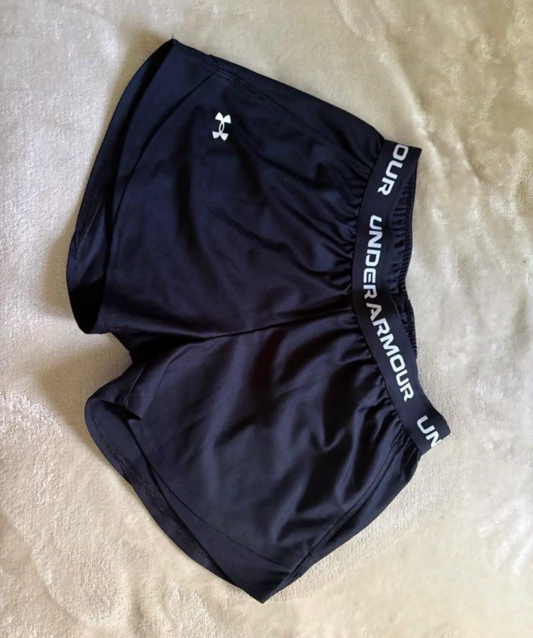 Short Under Armour · Talle XS