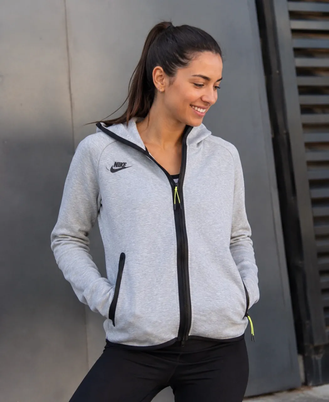 Buzo Nike · Talle M