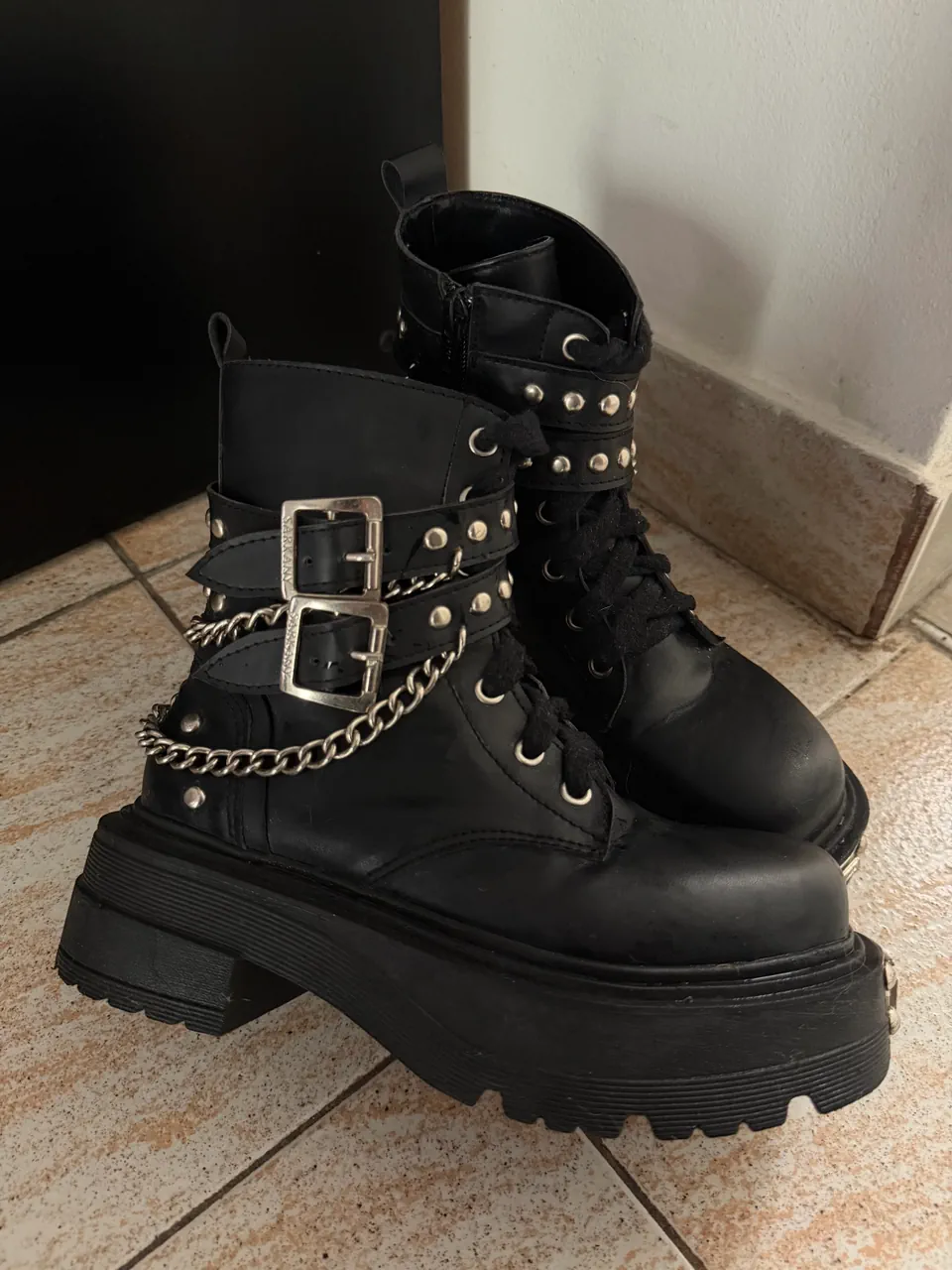 Borcegos Sarkany - imagen 1
