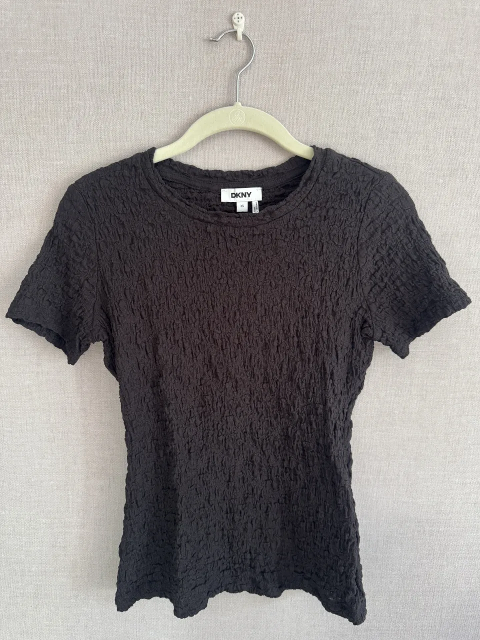 Remera DKNY · Talle XS