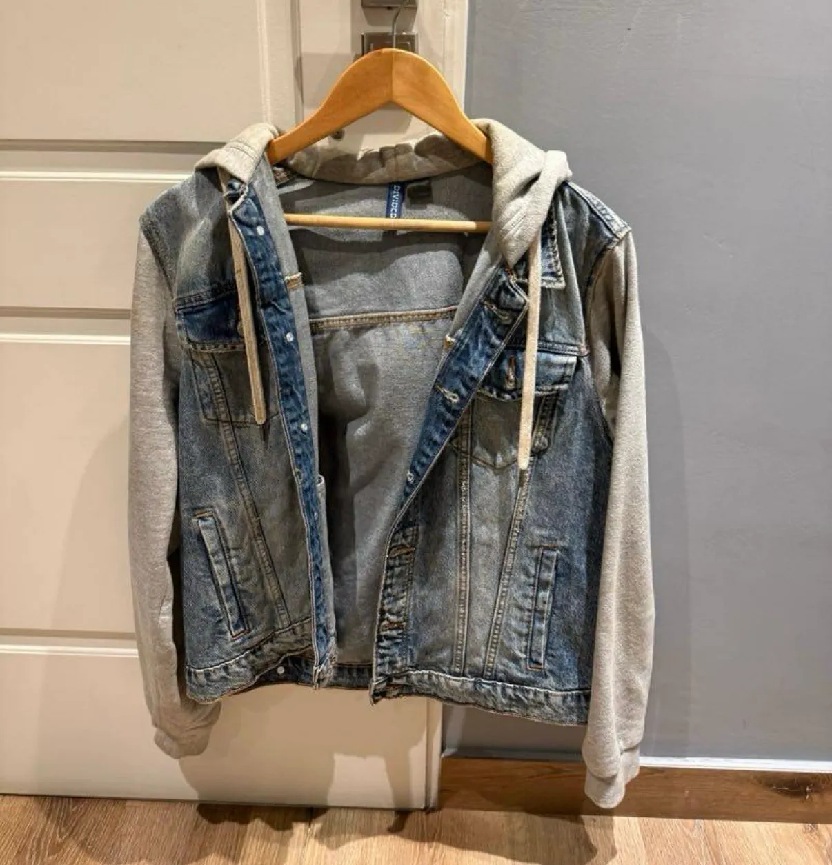 Campera H&M - imagen 1