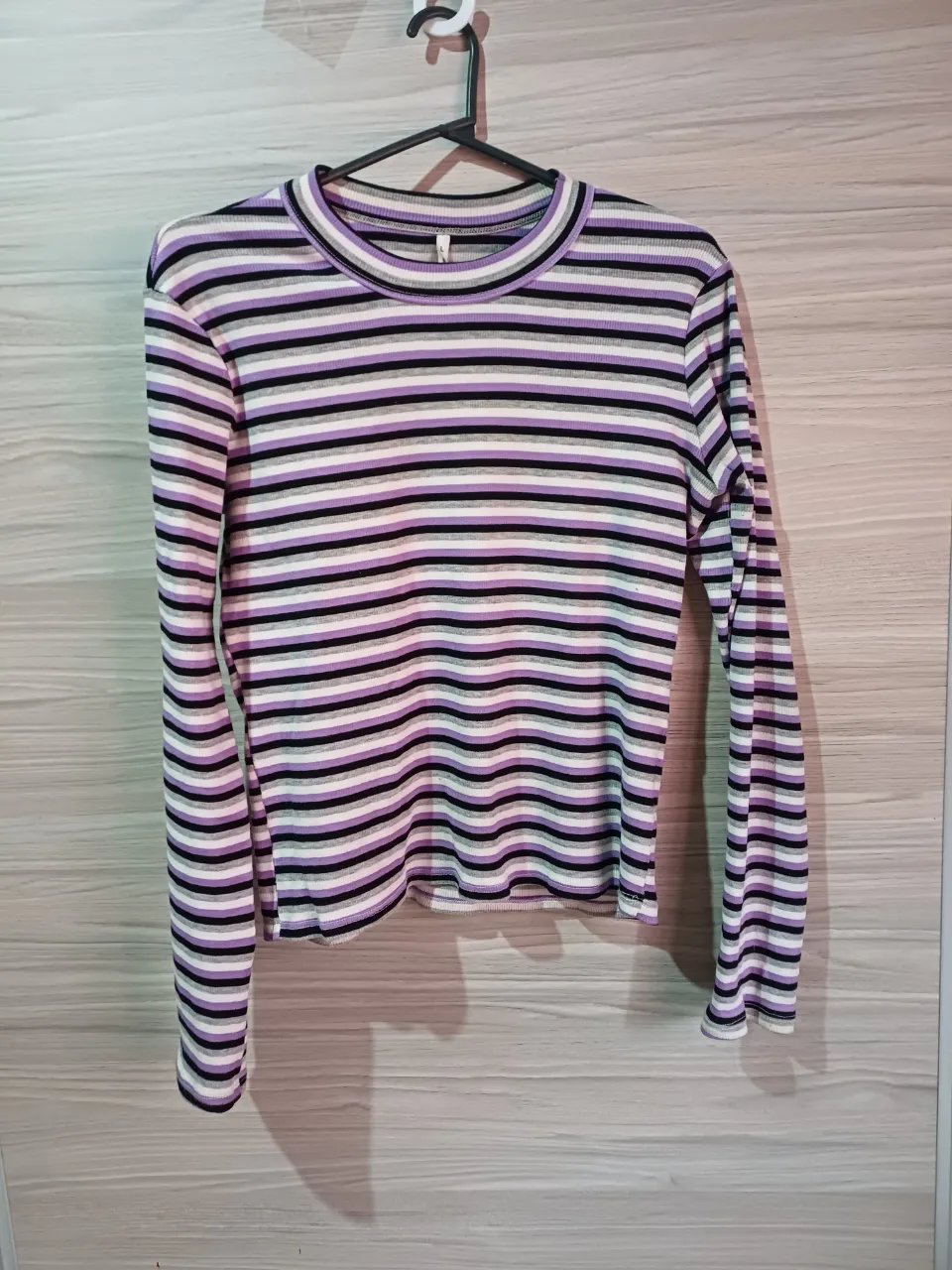 Remera Le Utthe · Talle L