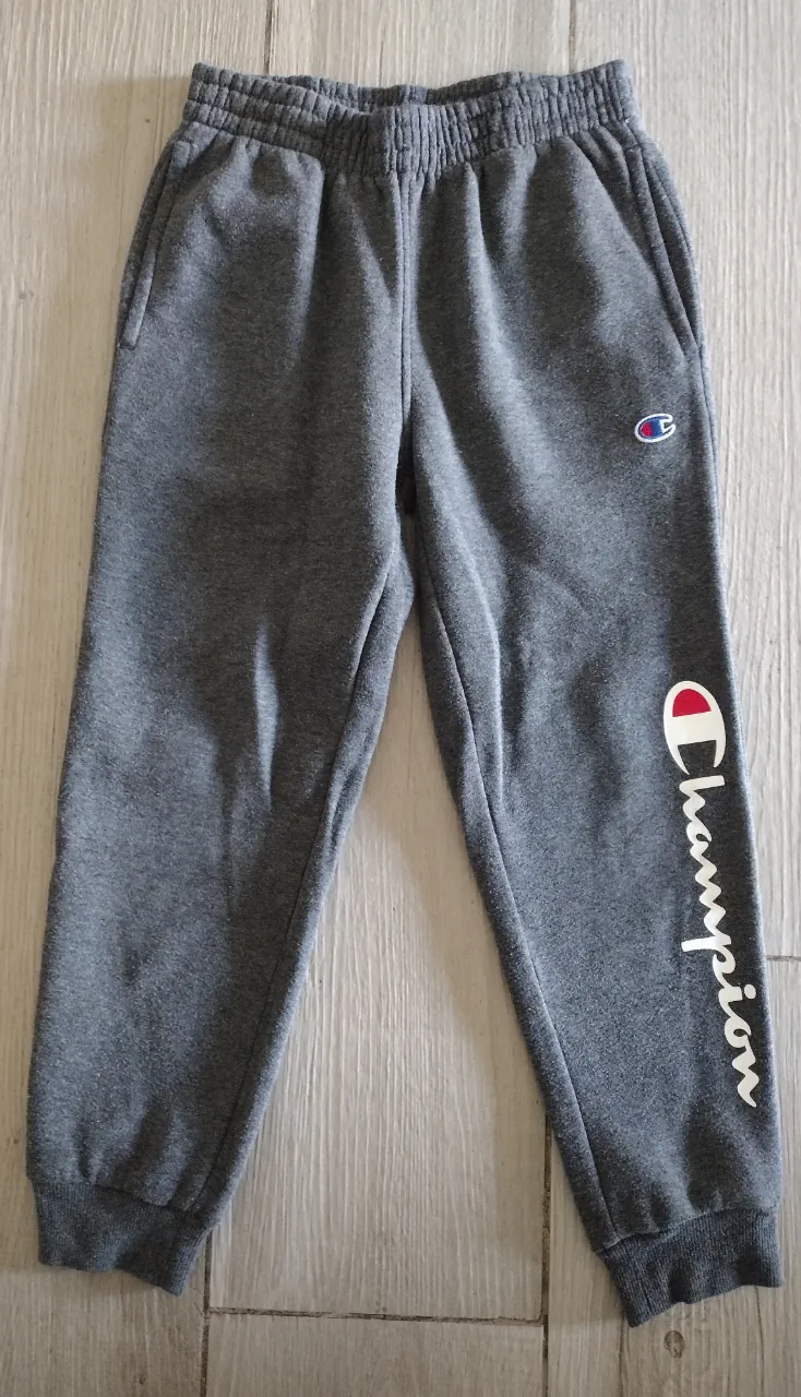 Ropa deportiva Champion · Talle 10 años / 140 cm