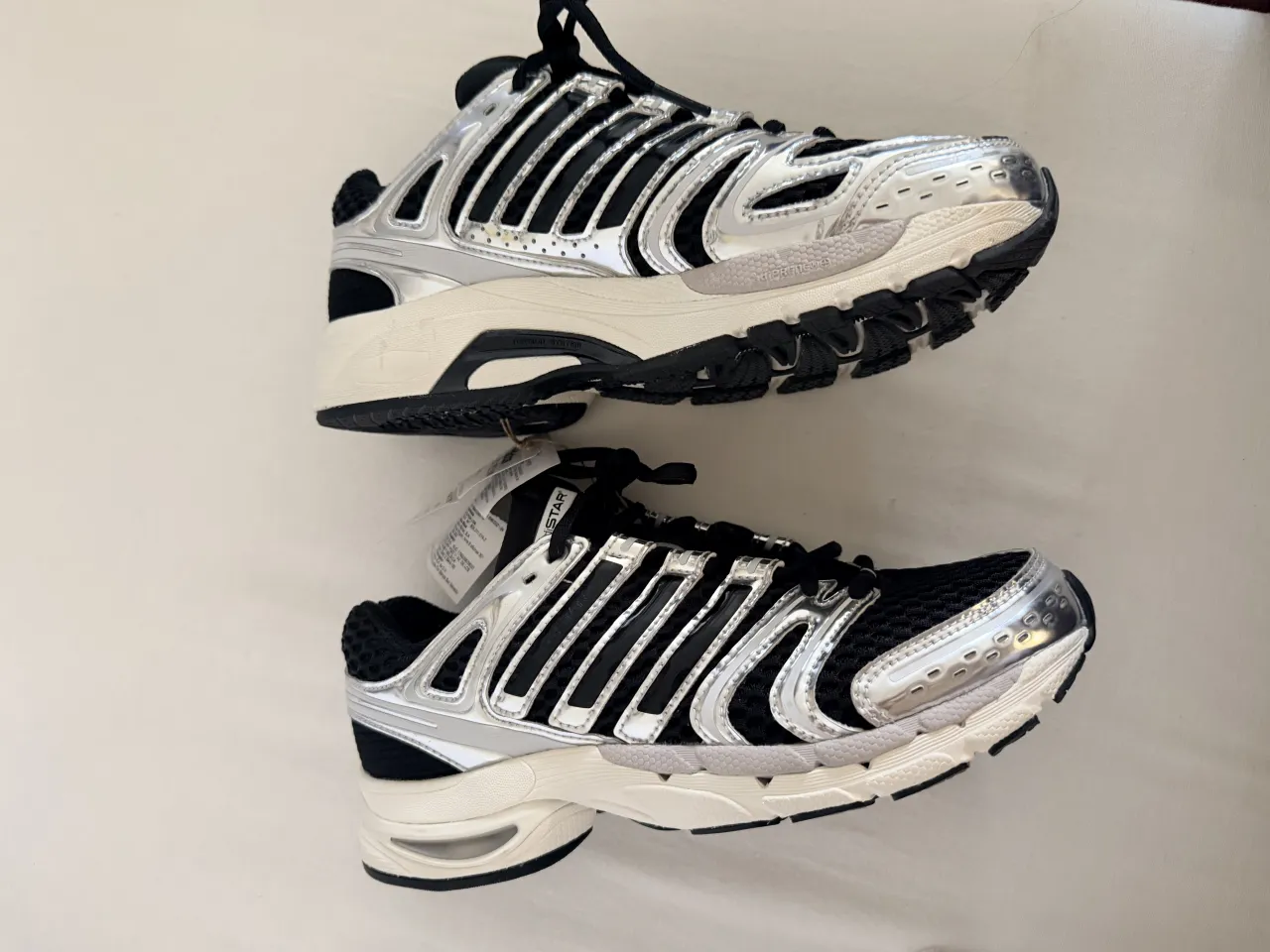 Zapatillas adidas - imagen 1
