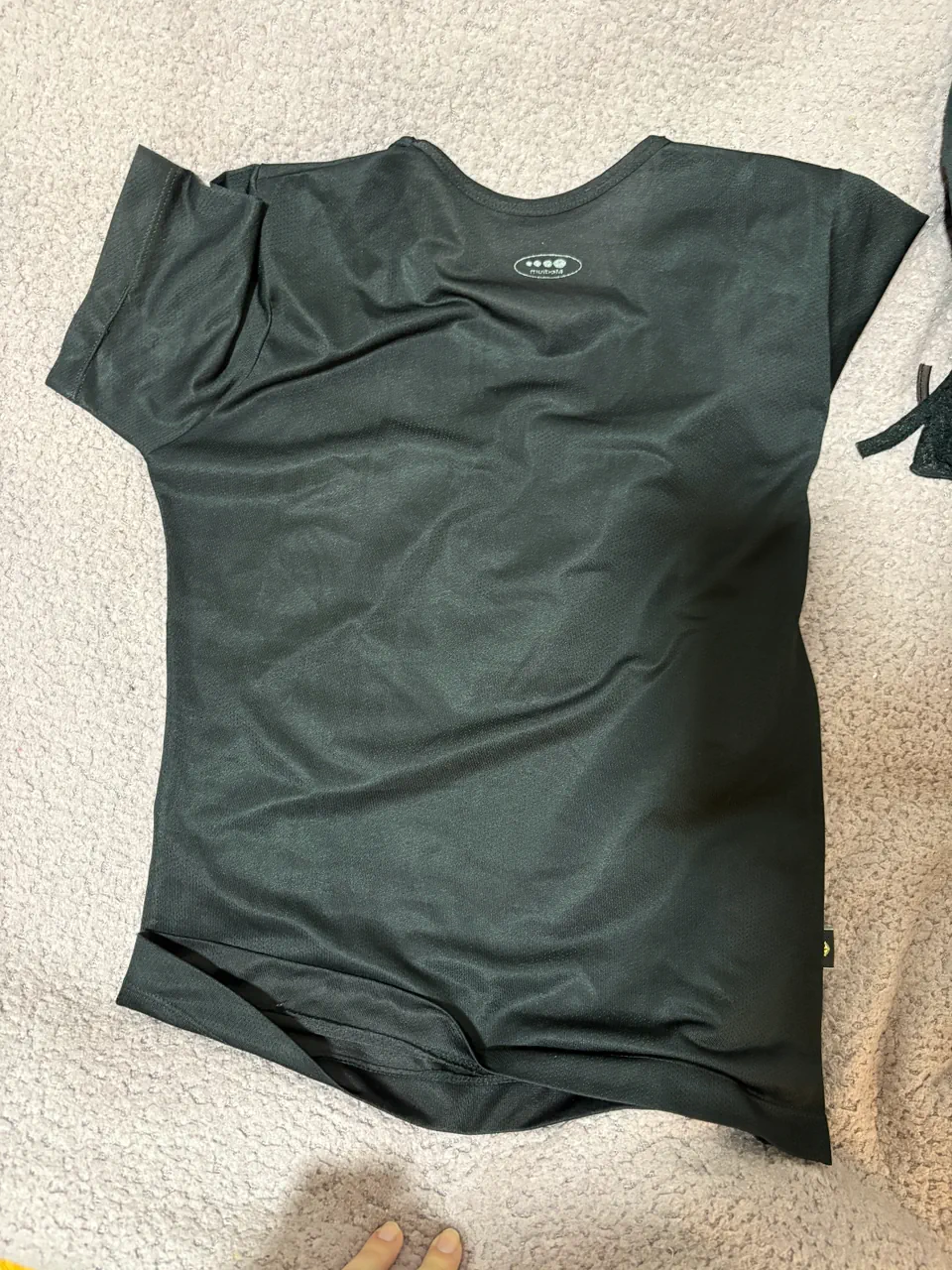 Remera A.. · Talle M