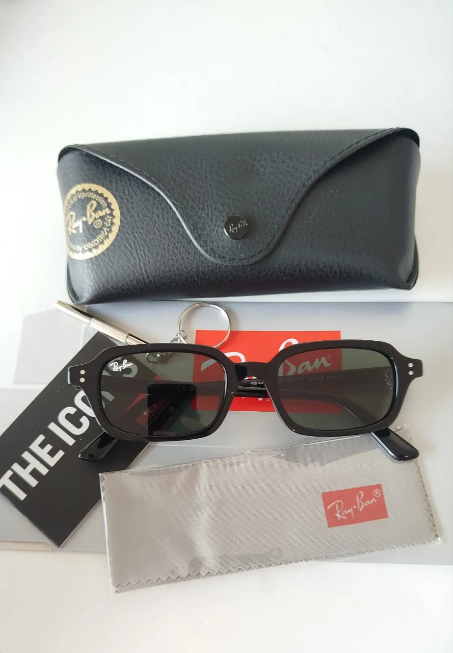 Ray-Ban