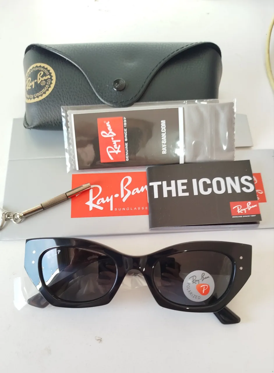 Ray-Ban