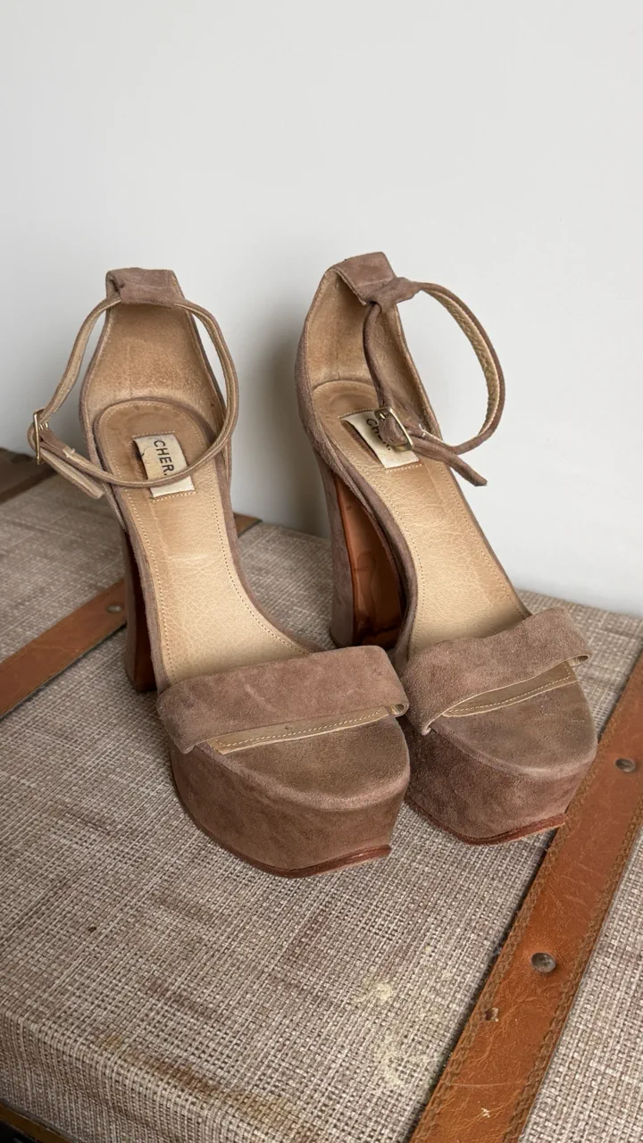 Sandalias CHER. · Talle AR 37