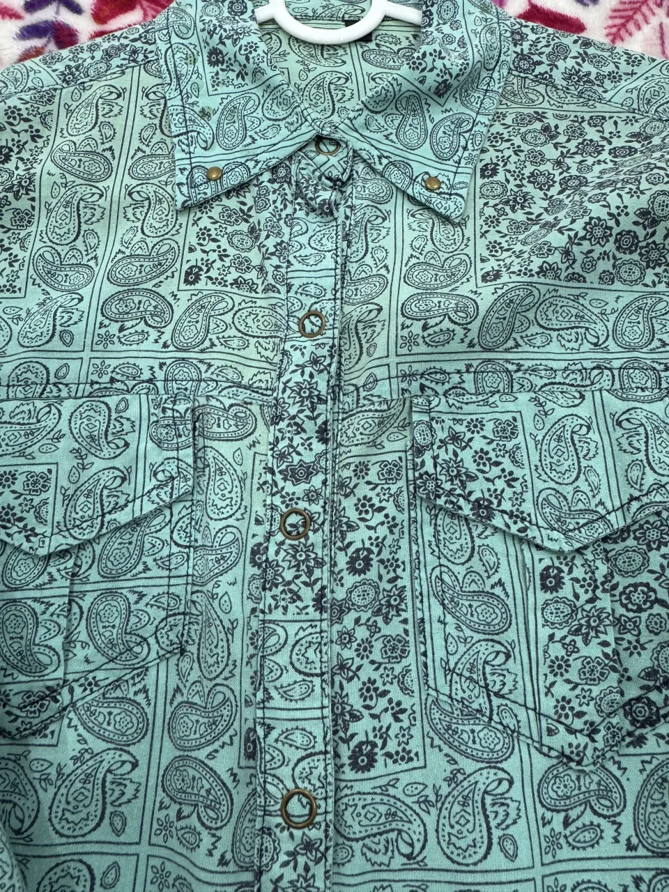 Blusa sin marca · Talle M