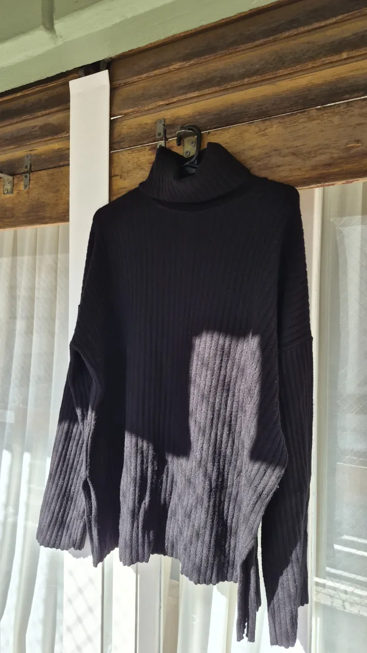 Polera A ≠ - imagen 1