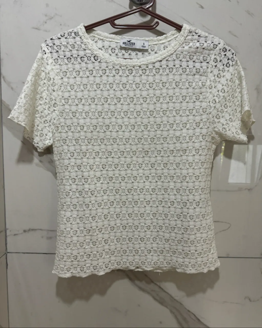 Remera Hollister · Talle S