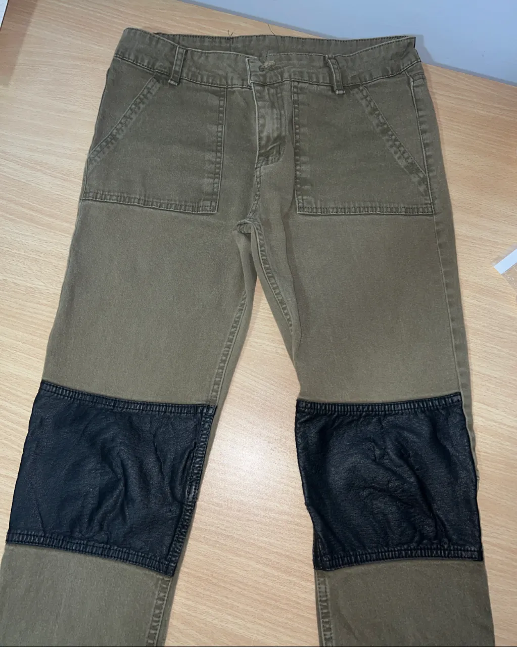 Pantalón Jaula · Talle EU 36