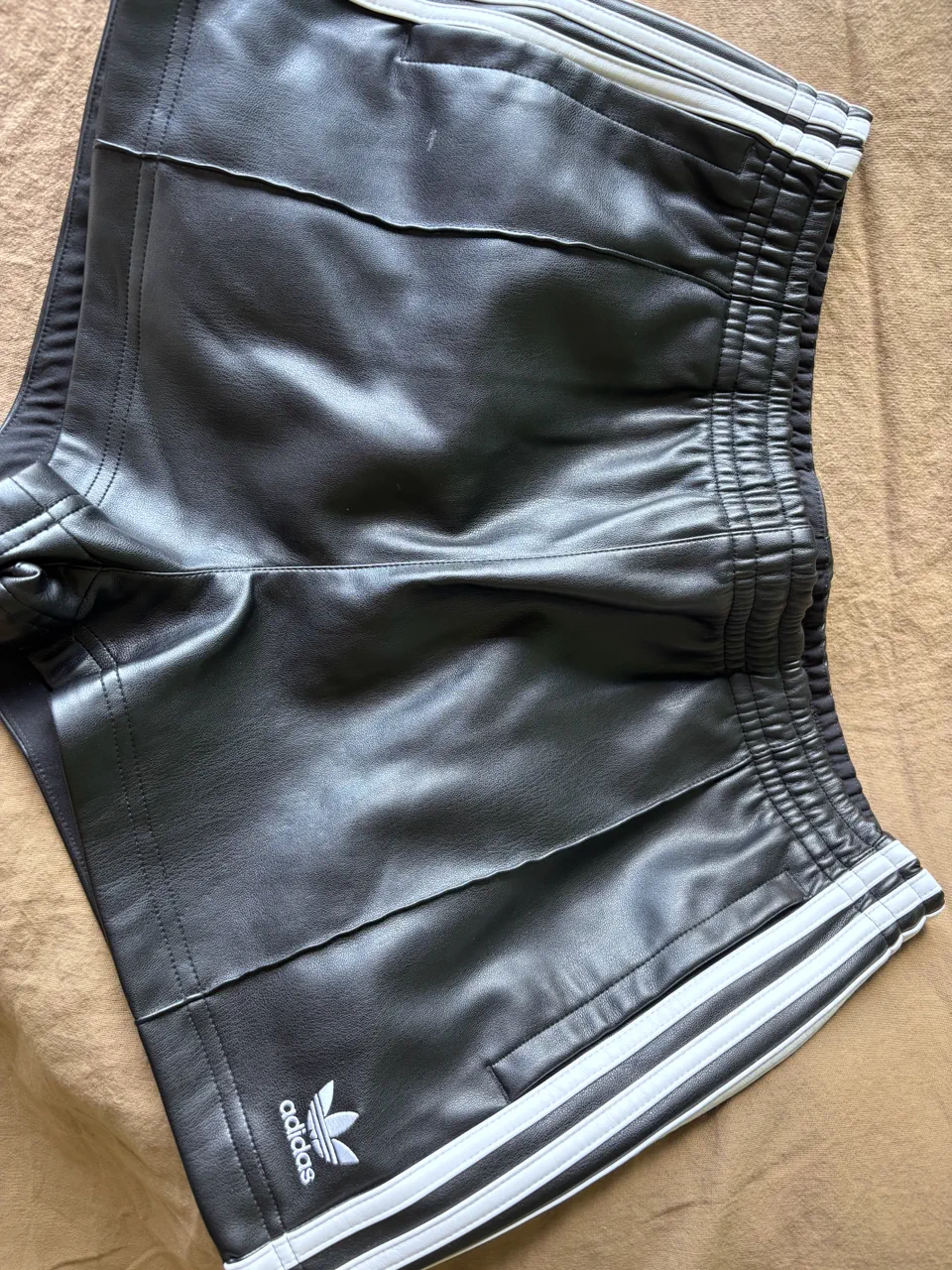 adidas · Talle M