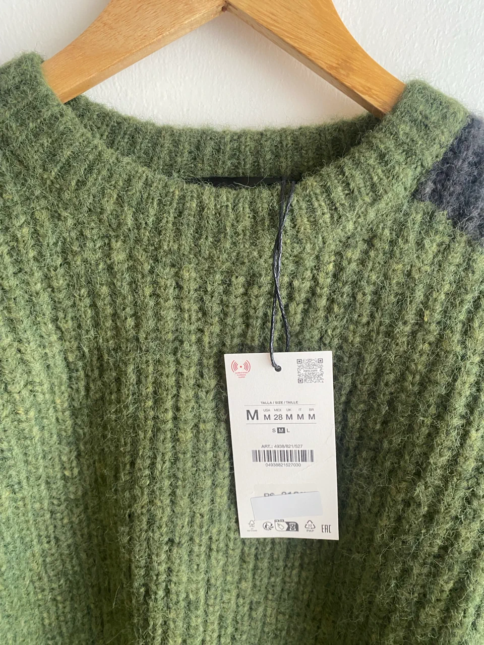 Sweater Zara · Talle M