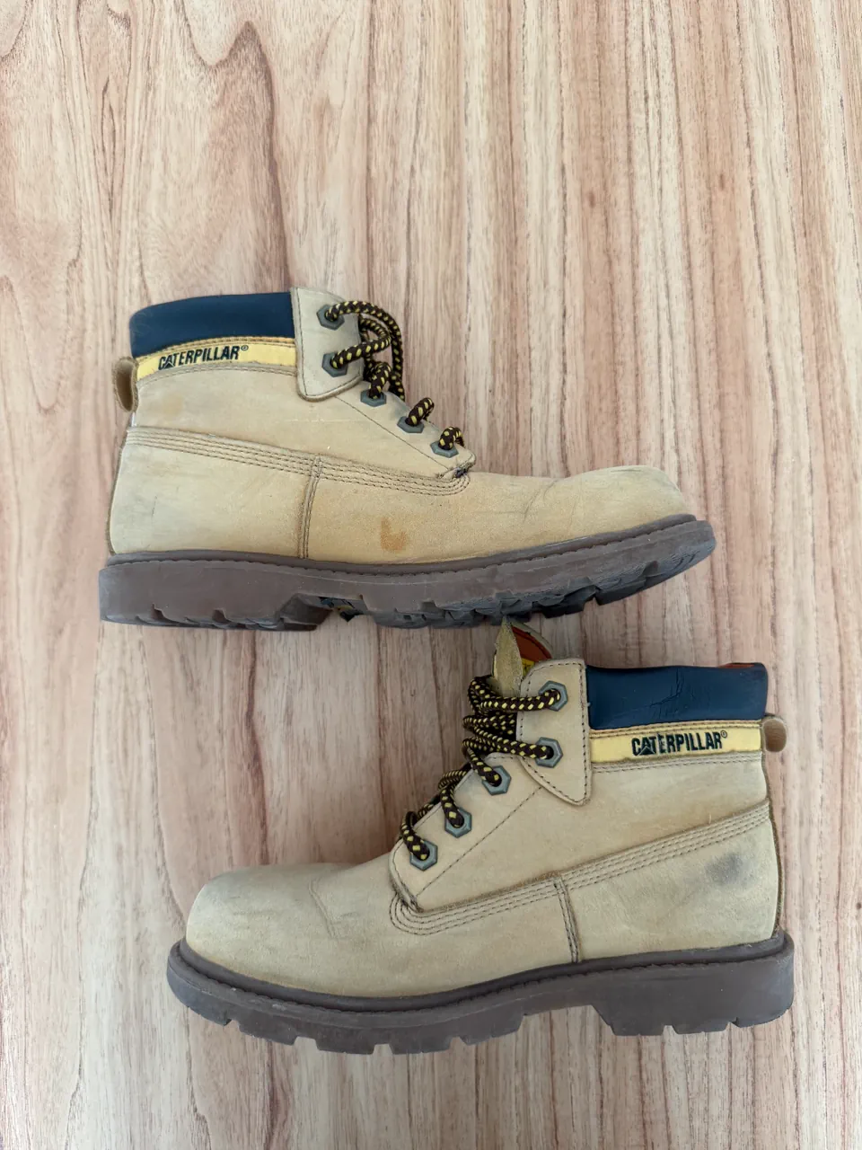 Botas Caterpillar · Talle AR 36