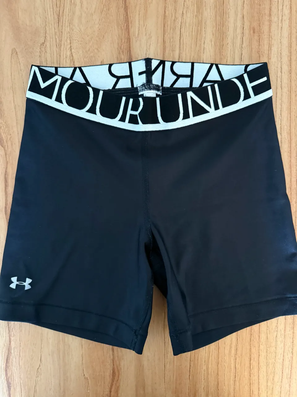 Short Under Armour · Talle S