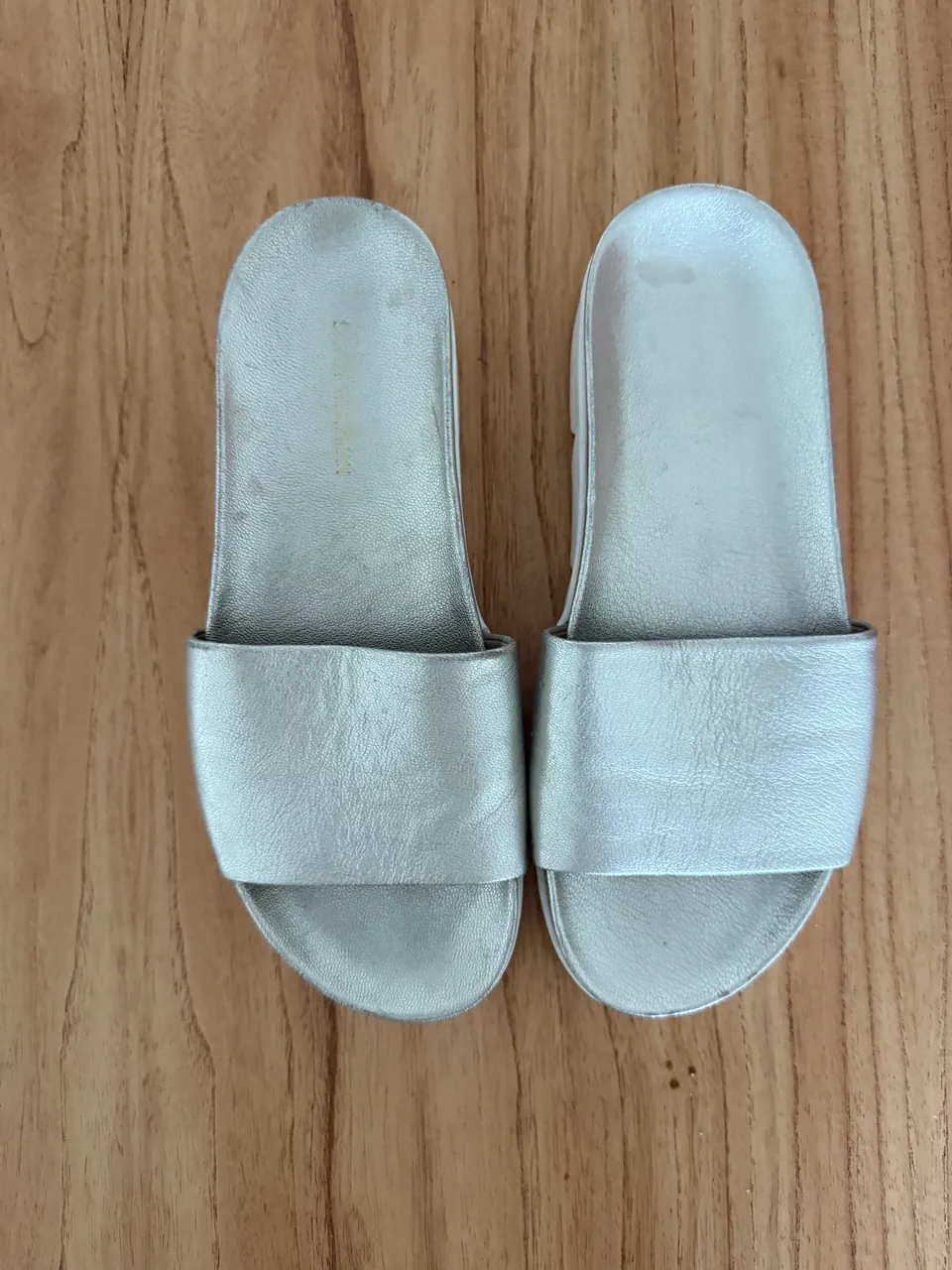 Stuart Weitzman · Talle AR 37