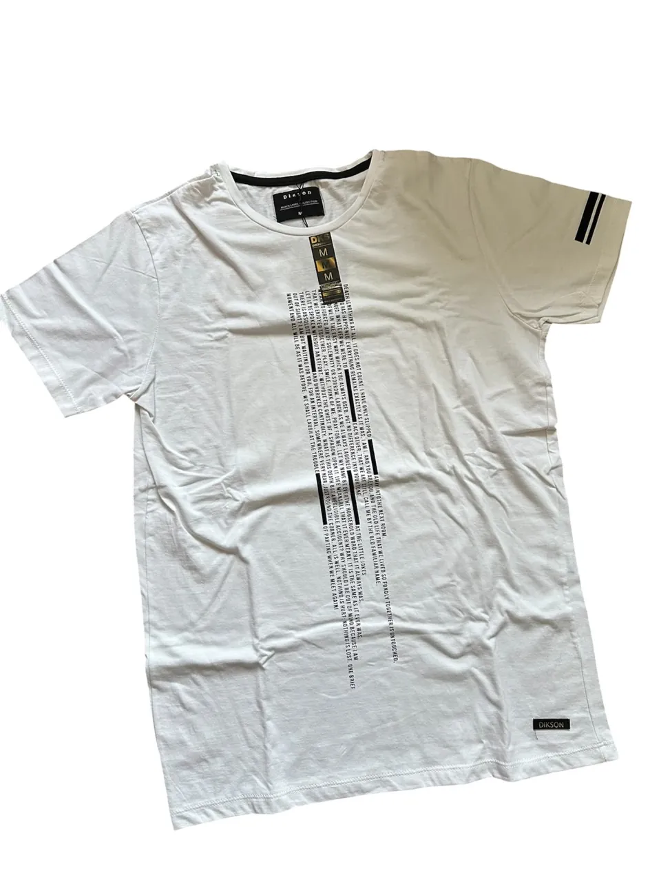 Dikson · Talle M