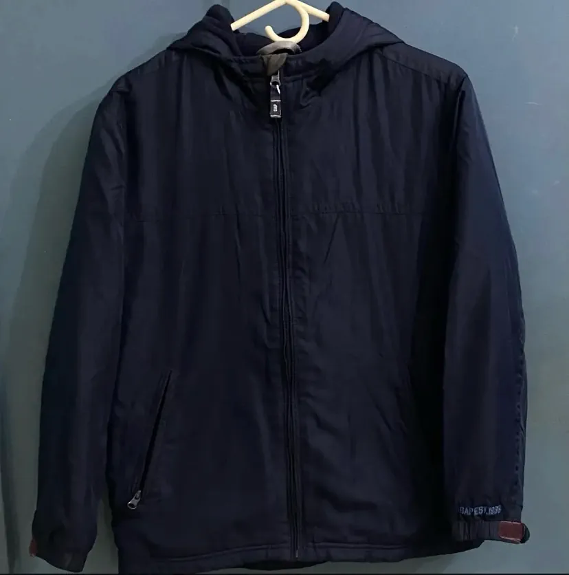 Campera GAP - imagen 1