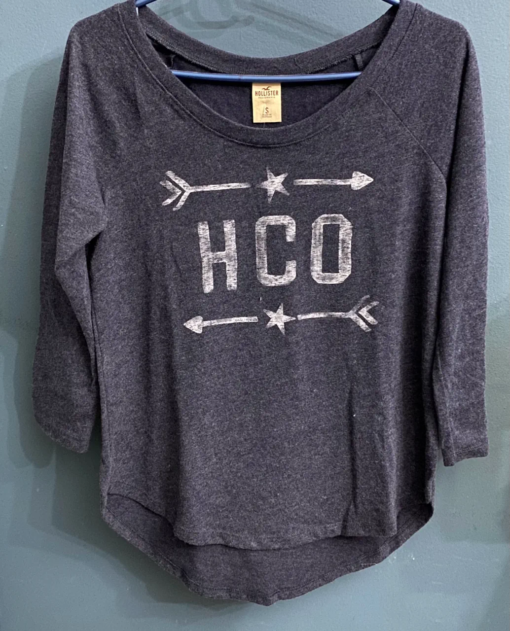 Remera Hollister · Talle S