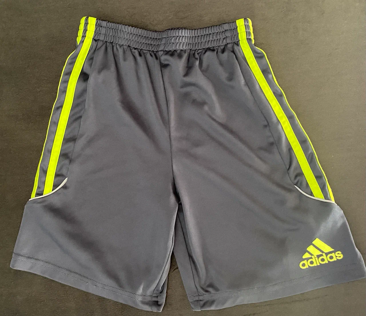 Ropa deportiva adidas - imagen 1