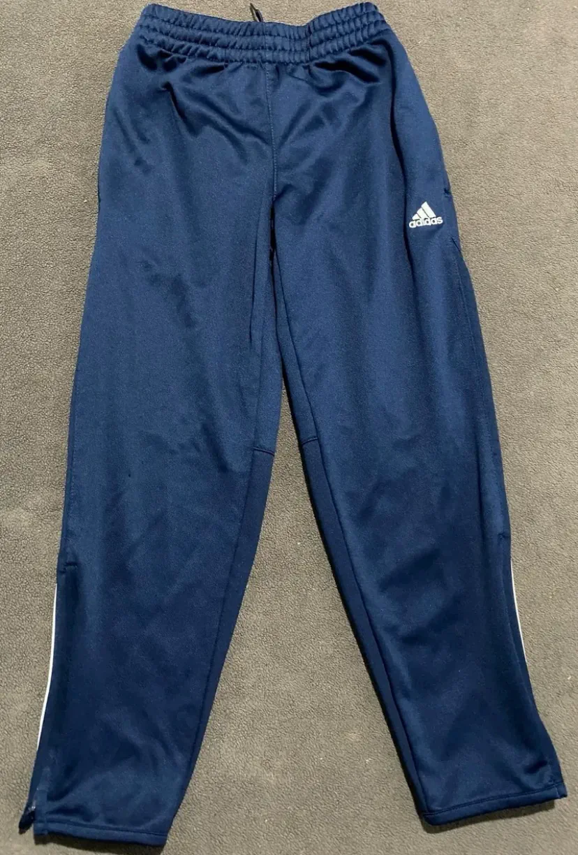 Ropa deportiva adidas - imagen 1