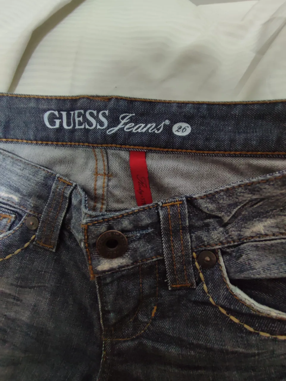 Jean GUESS - imagen 1
