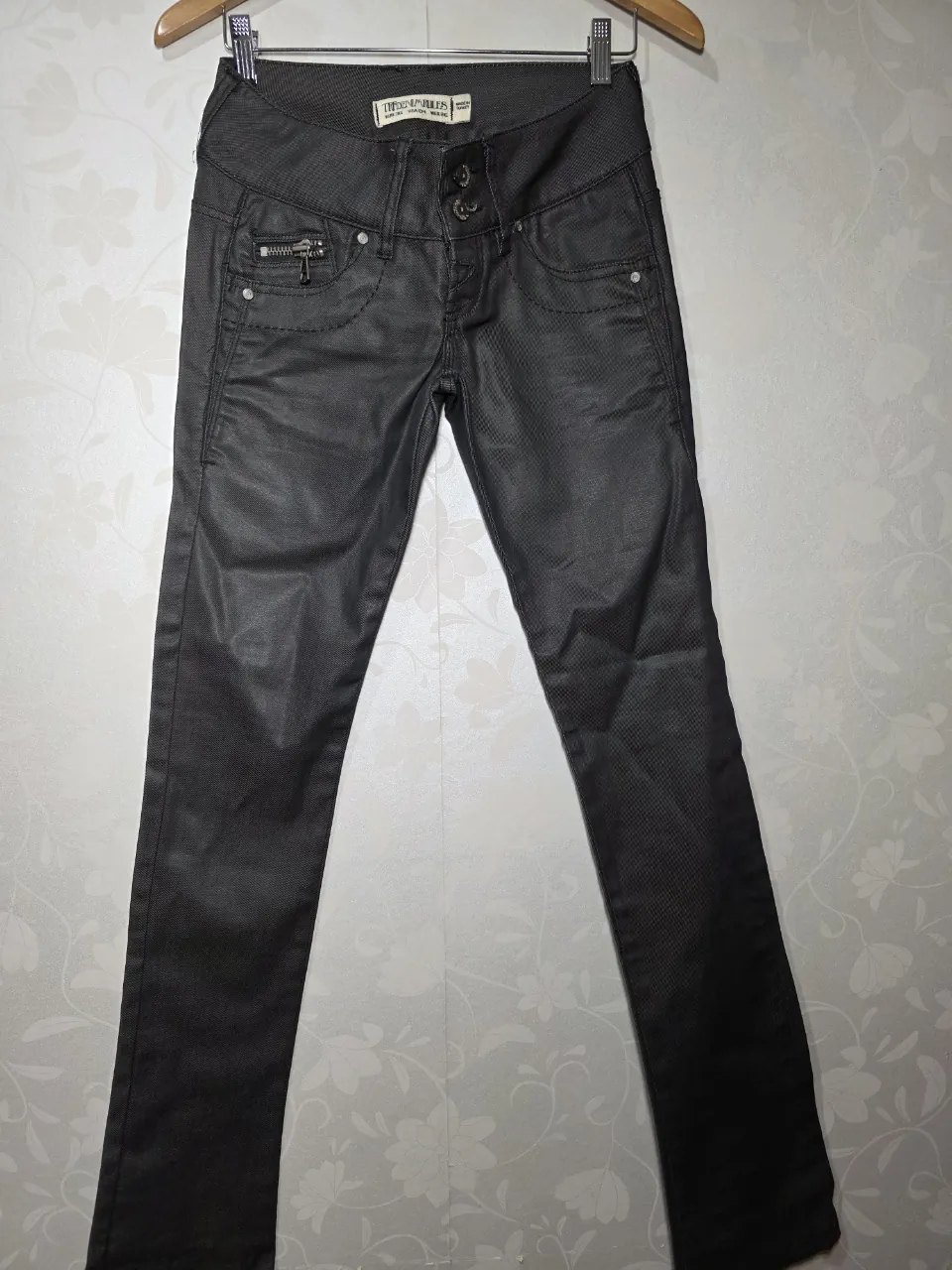 Pantalón Trf zara · Talle MEX/ARG 26