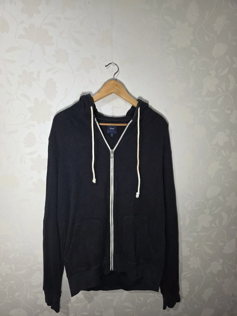 Buzo GAP · Talle L