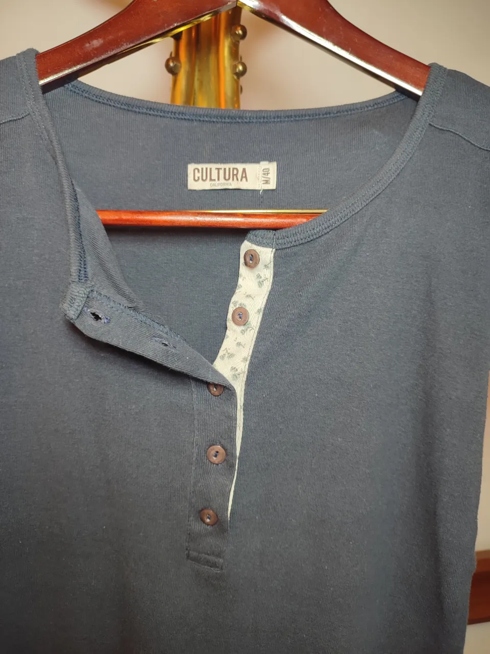 Remera Cultura · Talle M