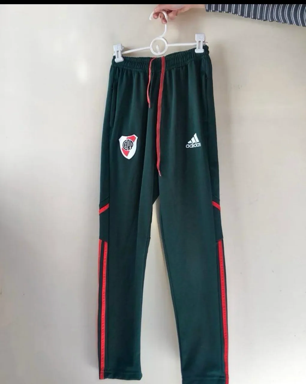 Pantalón adidas - imagen 1