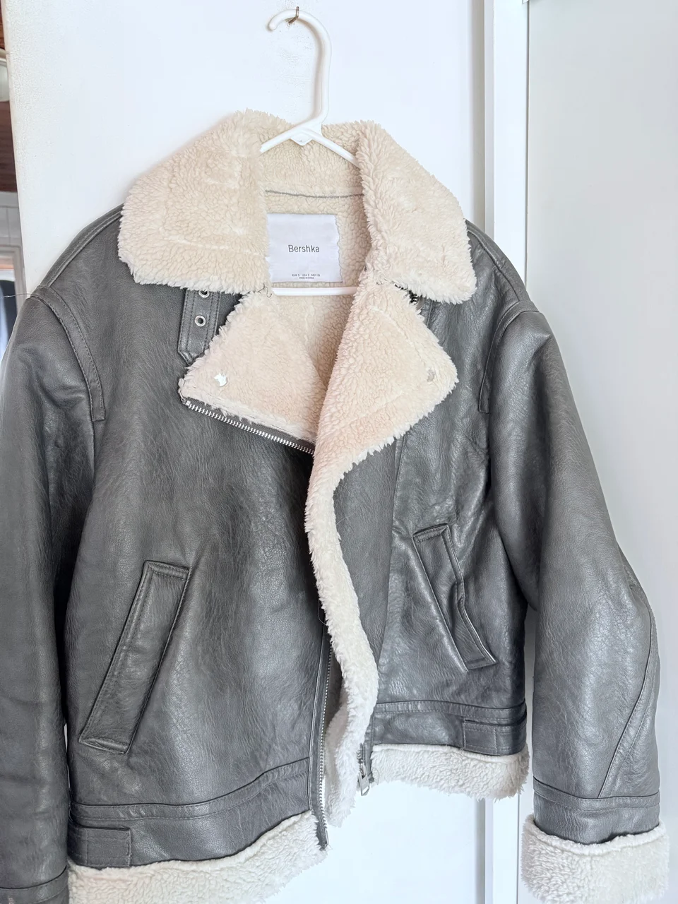 Campera Bershka - imagen 1